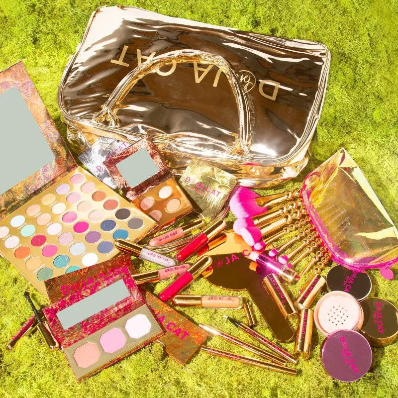 BH Cosmetics X Doja Cat Collection in goldene Tasche